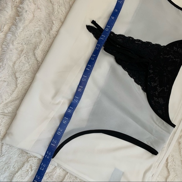 Lane Bryant satin & lace sleeveless camisole top size 14w - Picture 4 of 7